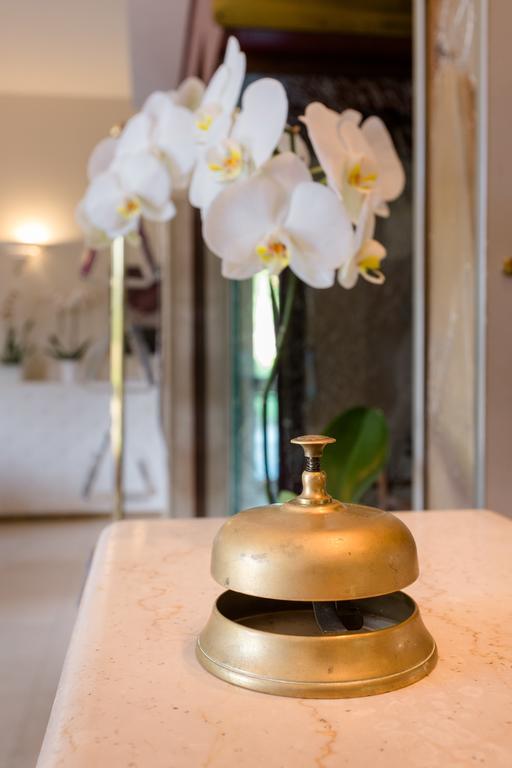 Hotel Mon Repos Сирмионе Экстерьер фото