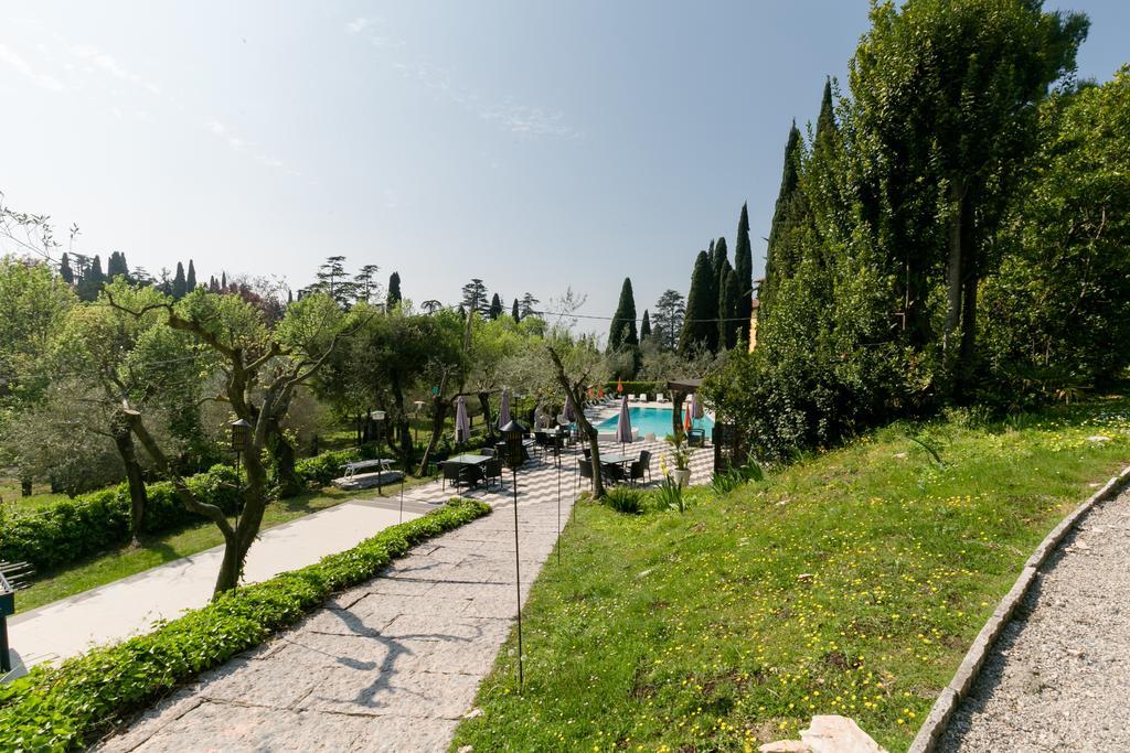 Hotel Mon Repos Сирмионе Экстерьер фото