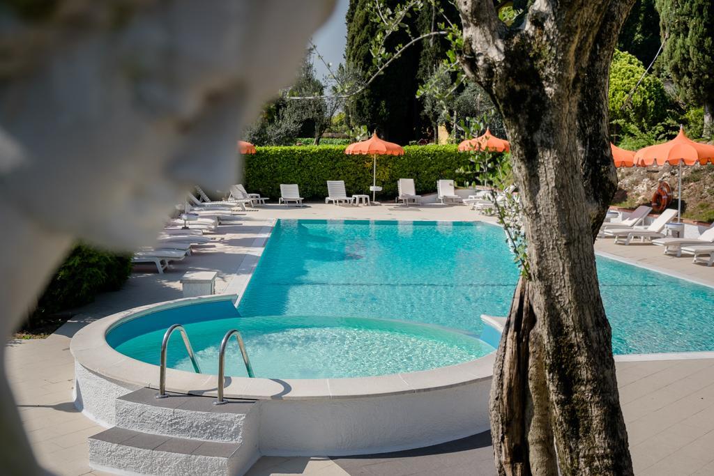 Hotel Mon Repos Сирмионе Экстерьер фото